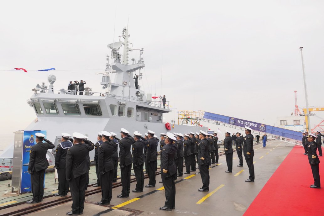 
        KD 
        Keris
        , seen here at its commissioning ceremony on 6 January 2020 in China.
       (Royal Malaysian Navy)
