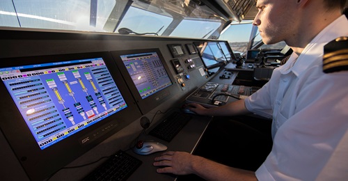 Australia adapts to new defence data strategy
