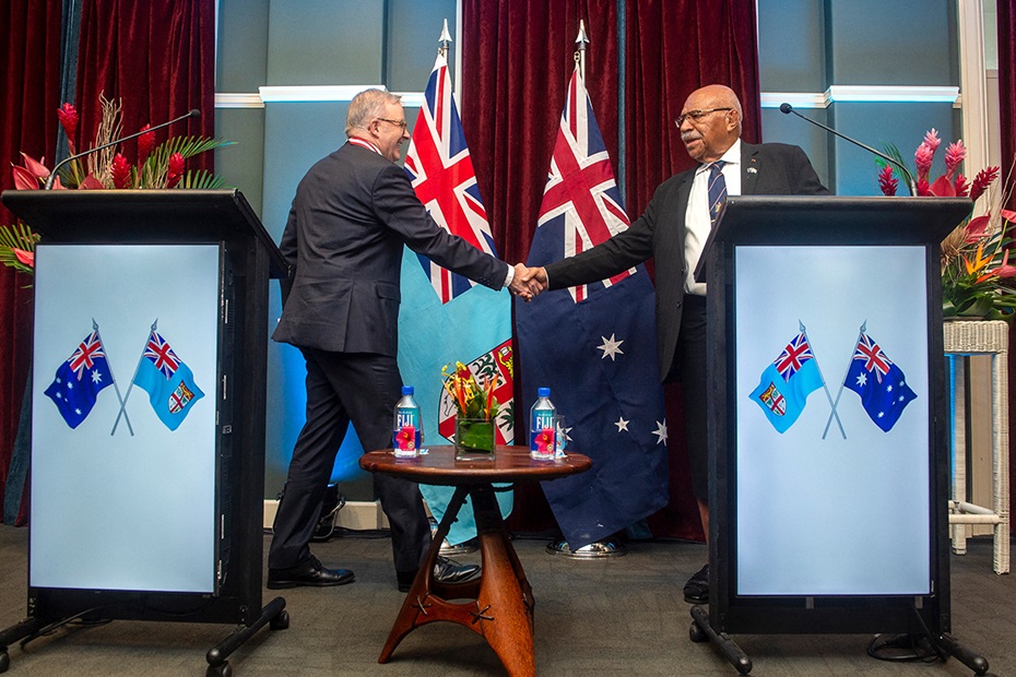 Australian Prime Minister Anthony Albanese and Fiji Prime Minister Sitiveni Rabuka shake hands