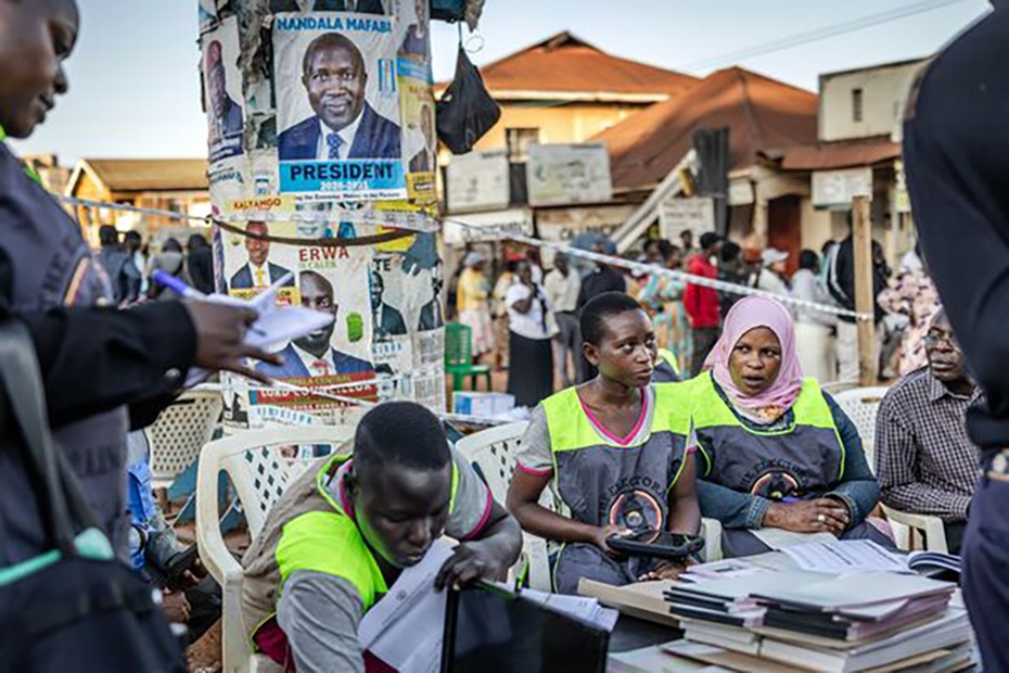 Uganda withdrawal of biometric voting undermines election legitimacy and poses moderate risk to the governments stability