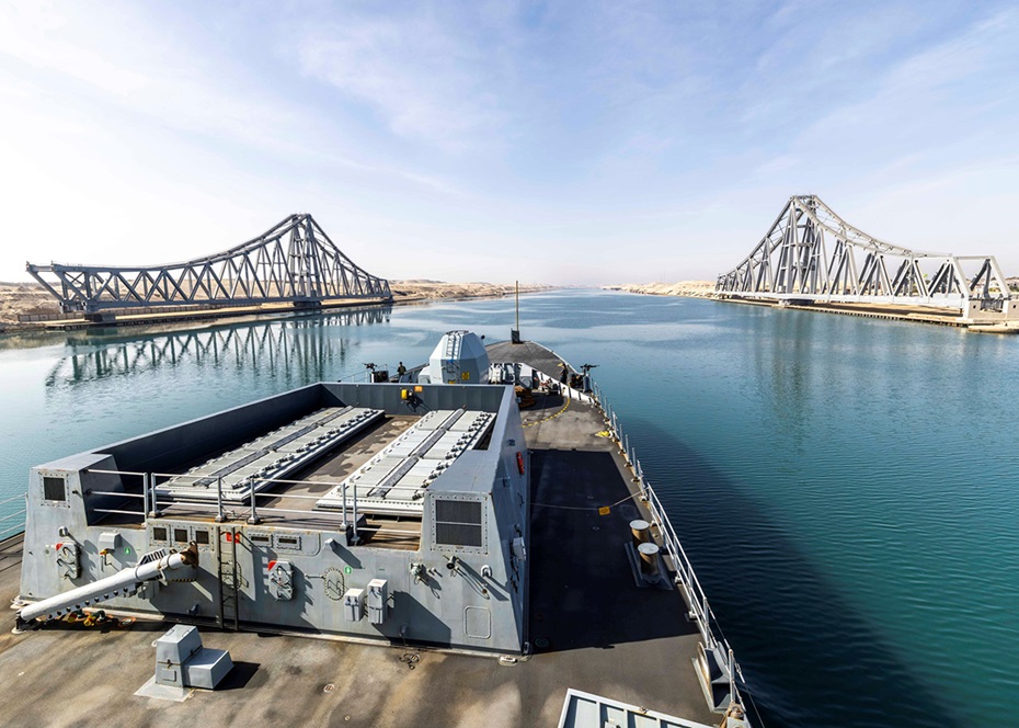 Photograph of Type 45 Destroyer HMS Dragon transiting the Suez Canal