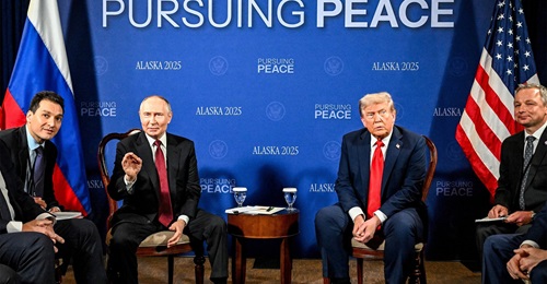 Vladimir Putin and Donald Trump at the Alaska 2025 summit on 15 August in Anchorage, US