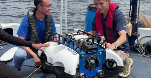 DSTA has worked with BeeX to co-develop solutions for its autonomous underwater vehicle, pictured above.