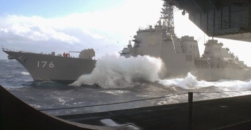 JMSDF destroyer 
        
        , seen here in an exercise with the US Navy.