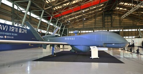 South Korea's first production Medium-Altitude Unmanned Aerial Vehicle (MUAV) was unveiled at Korean Air's Tech Center at Busan on 8 March. The UAV was displayed in Republic of Korea Air Force (RoKAF) livery.