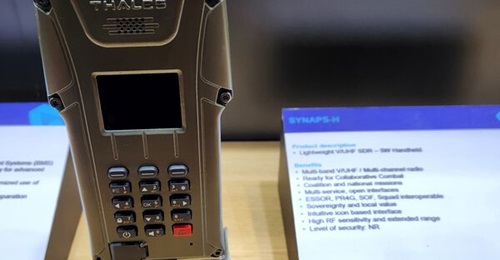 SYNAPS-H is the VHF/UHF handheld terminal within Thales' SYNAPS software-defined radio family.