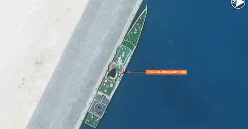 Vantor imagery shows a Zhaohan-class patrol ship at the 680 m berth in Antelope Reef.