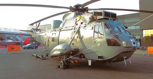 A Sea King helicopter armed with effectors was showcased at the Farnborough International Airshow 2026.