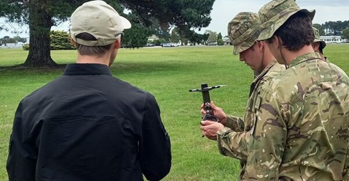 Soldiers from the 1st Battalion Royal New Zealand Infantry Regiment (1RNZIR) receive training from a DefendTex instructor on the Drone40 system in February 2023.