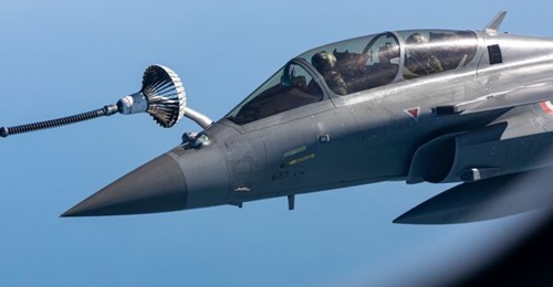 An Indian Air Force (IAF) Dassault Rafale DH twin-seat combat aircraft is refuelled by an Australian Airbus KC-30A MRTT during Exercise 'Pitch Black' 2026 in July 2026.
