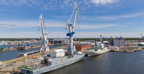 One of four future Poh­jan­maa-class cor­vet­tes under construction in Finland.