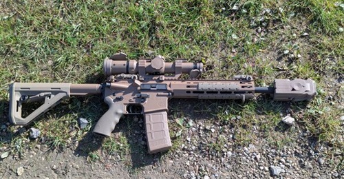Colt Canada C25 5.56 mm assault rifle, right-hand side