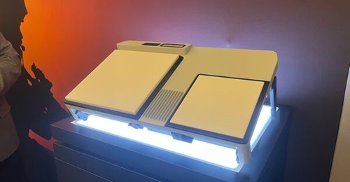 Thales' new Raider Blade electronically scanned array multi-band, multi-orbit terminal