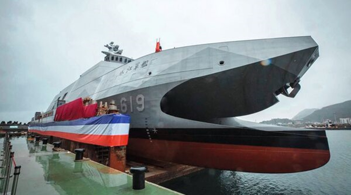 Taiwan's Lungteh Shipbuilding launched 
        
        , the first series-production Tuo Chiang-class fast missile corvette on order for the RoCN, on 15 December 2020. The vessel is now expected to be commissioned in August 2021.