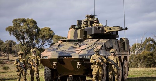 Australian Army soldiers with a Boxer CRV during Exercise 'Chong Ju' in May 2018. Rheinmetall announced on 2 June that the company has delivered the first 25 of 211 Boxers on order for the Australian Army.