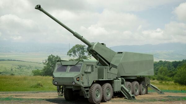 A rendering of the new SIGMA 155 mm/52 calibre self-propelled artillery system being developed by Elbit Systems for the Israel Defense Force, based on an Oshkosh Defense 10×10 platform.  (Elbit Systems)