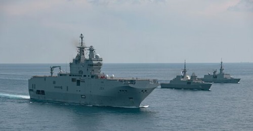 French Navy ships 
        
         (foreground) and 
        
        (extreme right), seen here in a May 2021 PASSEX with RSS 
        
         in the South China Sea.