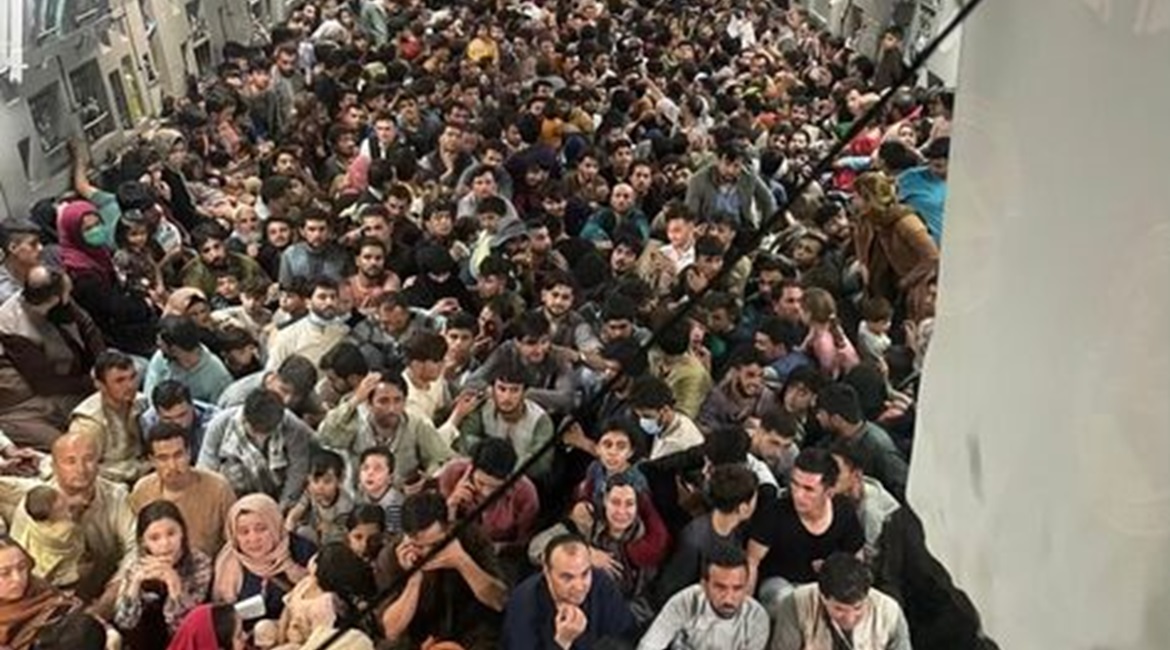 A USAF Boeing C-17 Globemaster III safely transported 823 Afghan citizens from Hamid Karzai International Airport in Kabul on 15 August. US Air Mobility Command said that this is a record for the C-17.