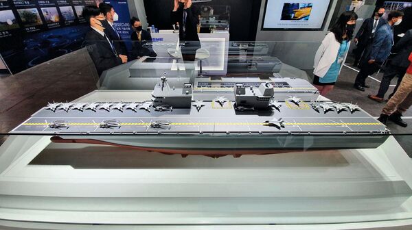 A scale model of DSME's aircraft carrier proposal for the RoKN's CVX programme, as displayed during the 9–12 June MADEX 2021 exhibition in Busan, South Korea. (Dae Young Kim)