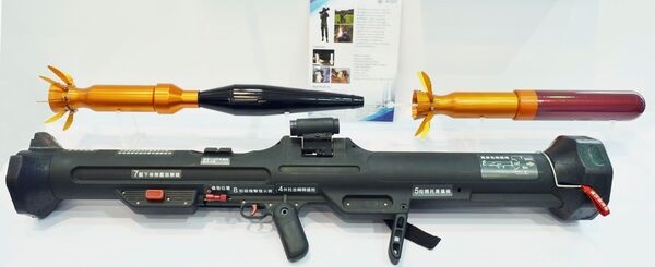 The Kestrel rockets are free-flight and fin-stabilised. In the above picture, a Kestrel rocket launcher is shown with the HEAT (on the left) and HESH (on the right) munitions.