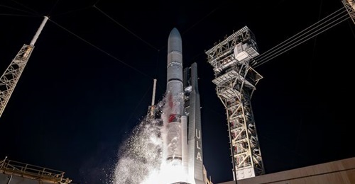 ULA's Vulcan rocket lifts off from Cape Canaveral on 8 January, launching the Peregrine lunar lander into a trans-lunar injection orbit.