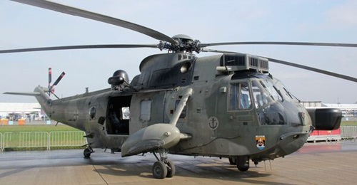 Germany is to donate six of its retired Sea King helicopters to Ukraine.