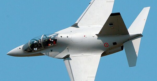 Leonardo has teamed with Textron Aviation Defense to offer the M-346 jet trainer for a US Navy requirement.