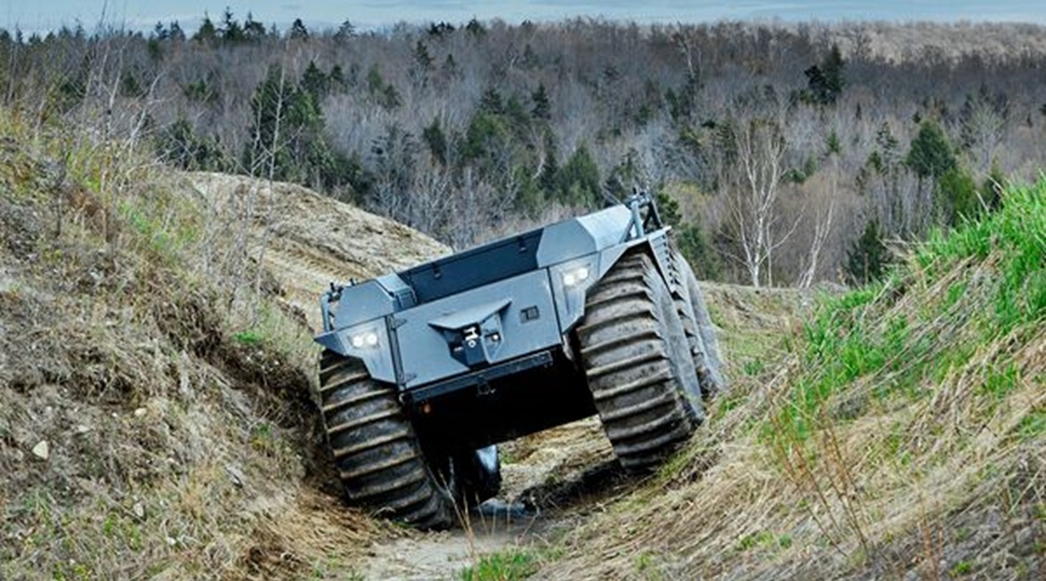Rheinmetall unveiled its Mission Master XT diesel-powered autonomous UGV on 17 June.