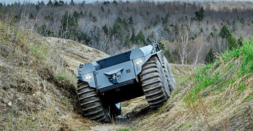 Rheinmetall unveiled its Mission Master XT diesel-powered autonomous UGV on 17 June.