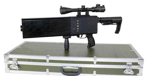 The DZ-02 Pro Portable Jammer Gun is designed to defeat small UAVs at distances of up to 1 km.