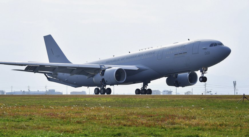The Republic of Korea Air Force received its first Airbus A330 MRTT on 30 Janaury. The remaining three are set to arrive before the end of the year. (Airbus)