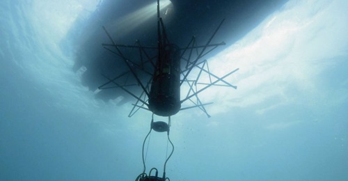 The Helicopter Long-Range Active Sonar (HELRAS) has been successfully integrated to the Seagull unmanned surface vessel.