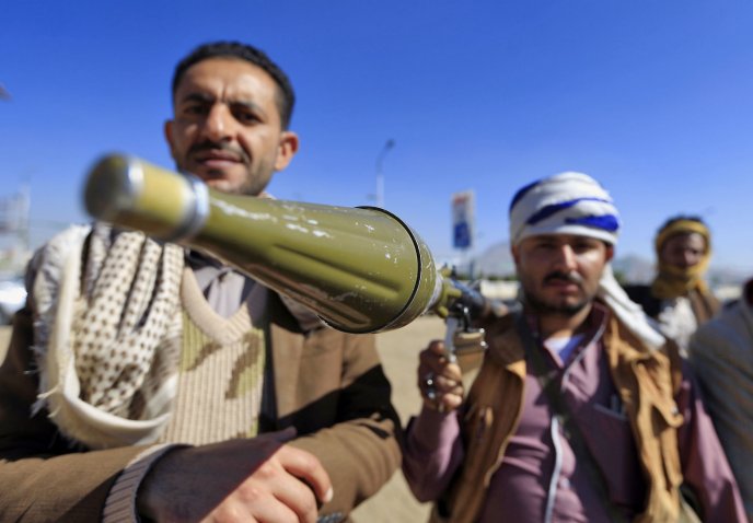 An armed Yemeni man holds a rocket launcher in the capital Sanaa to show their support for the Shiite Huthi movement against the Saudi-led intervention, in December 2018. Washington continues to debate if it will withdraw all US military support for the civil war. (Mohammed HUWAIS / AFP)