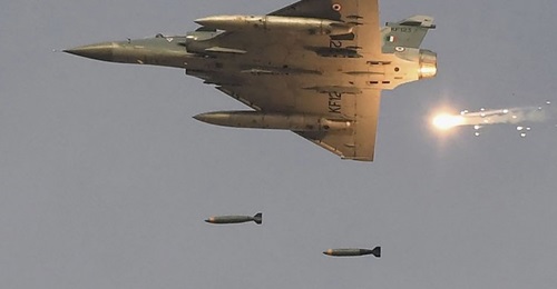 An Indian Air Force Mirage 2000 drops freefall bombs during the 'Vayu Shakti 2019' firepower demonstration at the IAF's range in Pokhran, Rajasthan, on 16 February. Ten days later Indian Mirage 2000s were dropping ordnance in a live operation over Paki...