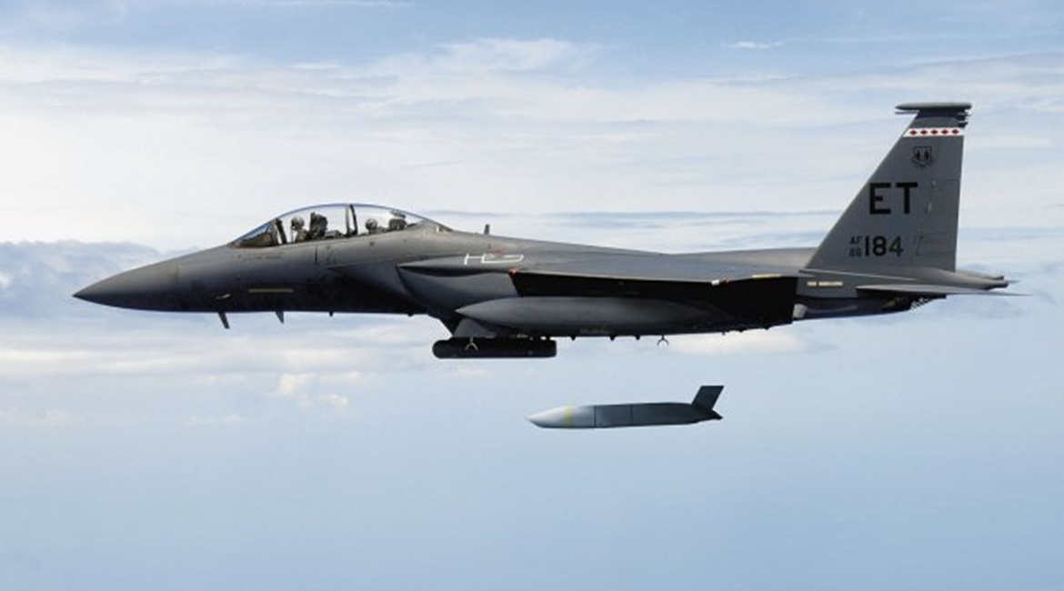 A pair of retired USAF pilots criticised a possible fourth-generation aircraft buy as part of the service's fiscal year 2020 budget request. Pictured is a Boeing F-15E Strike Eagle.