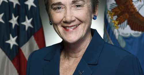 USAF Secretary Heather Wilson will retire on 31 May to become the next president at the University of Texas at El Paso, pending approval from the University of Texas system board of regents.