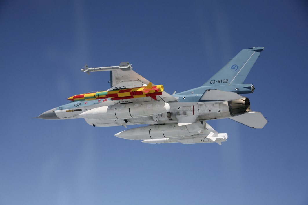 A Japanese F-2 fighter carrying an indigenously developed ASM-3 anti-ship missile. (ATLA)