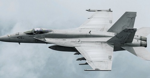 The USN awarded Boeing a contract worth potentially USD4 billion for 61 F/A-18E and 17 F/A-18F Super Hornets.