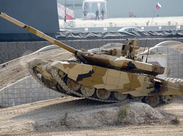 A T-90MS MBT demonstrates its mobility. India’s CCS approved in early April the procurement of 464 of these tanks for the Indian Army. (Rosoboronexport)
