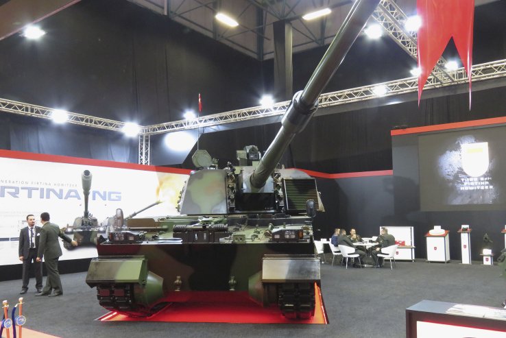 The New Generation Firtina was displayed for the first time at this year's IDEF exhibition in Istanbul. (IHS Markit/Sam Cranny-Evans )