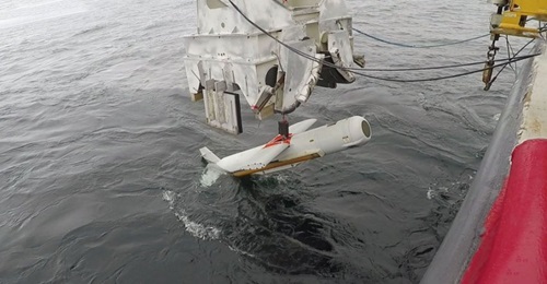 The US Navy has 10 production Raytheon AQS-20C mine-hunting sonar units.