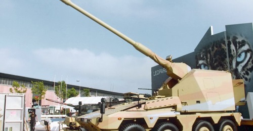 The KMW RCH 155 mates the Boxer 8x8 MRAV platform with the KMW Artillery Gun Module mounted on the rear.