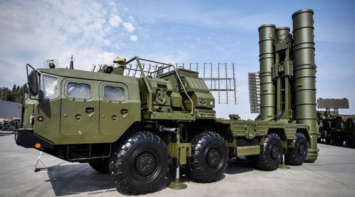 A Russian S-400 system on display near Moscow in 2017. Turkey looks set to proceed with procuring S-400s despite the threat of US sanctions.