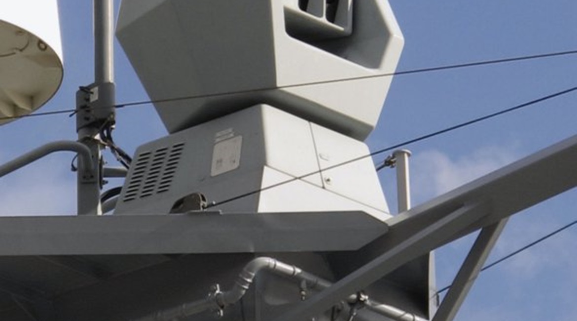 The original Mirador Eo director is already in service on the five Batch 1 K 130 corvettes. The second batch will receive the all-digital Mirador Mk 2.