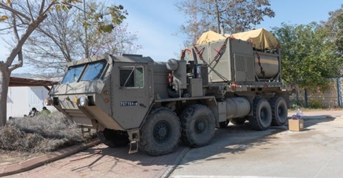 The IDF had developed two different sprays: one stains skin blue, while the other is foul smelling.