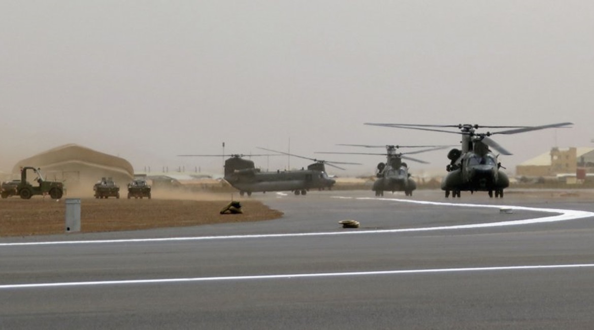Having supported French operations in North Africa since mid-2018, the three UK Chinooks will remain in-theatre for a further six months at least.