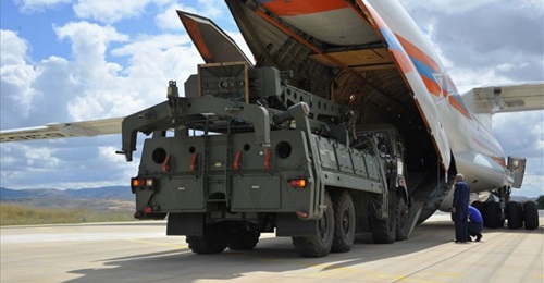A TZM 22T6E2 'freight loading unit', or missile loader, on a Ural-532361 truck is shown leaving a Russian Ministry of Emergency Situations (EMERCOM) Il-76 after it landed at Mürted Air Base, northwest of Ankara, on 12 July 2019.