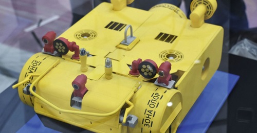 A scale model of the Alexandrite-ISPUM-E MCM system's unmanned underwater vehicle.
