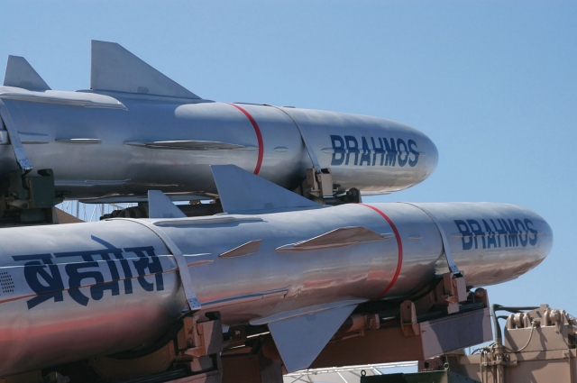 India’s Ministry of Defence (MoD) has approved the procurement of locally developed Next Generation Maritime Mobile Coastal Batteries fitted with the BrahMos supersonic cruise missile (seen here). (IHS Markit/Patrick Allen)