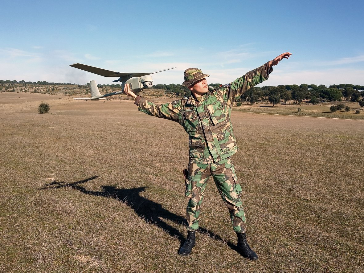 The Portuguese Army has already received several RQ-11B Raven DDL unmanned aircraft systems. (Portuguese Army)